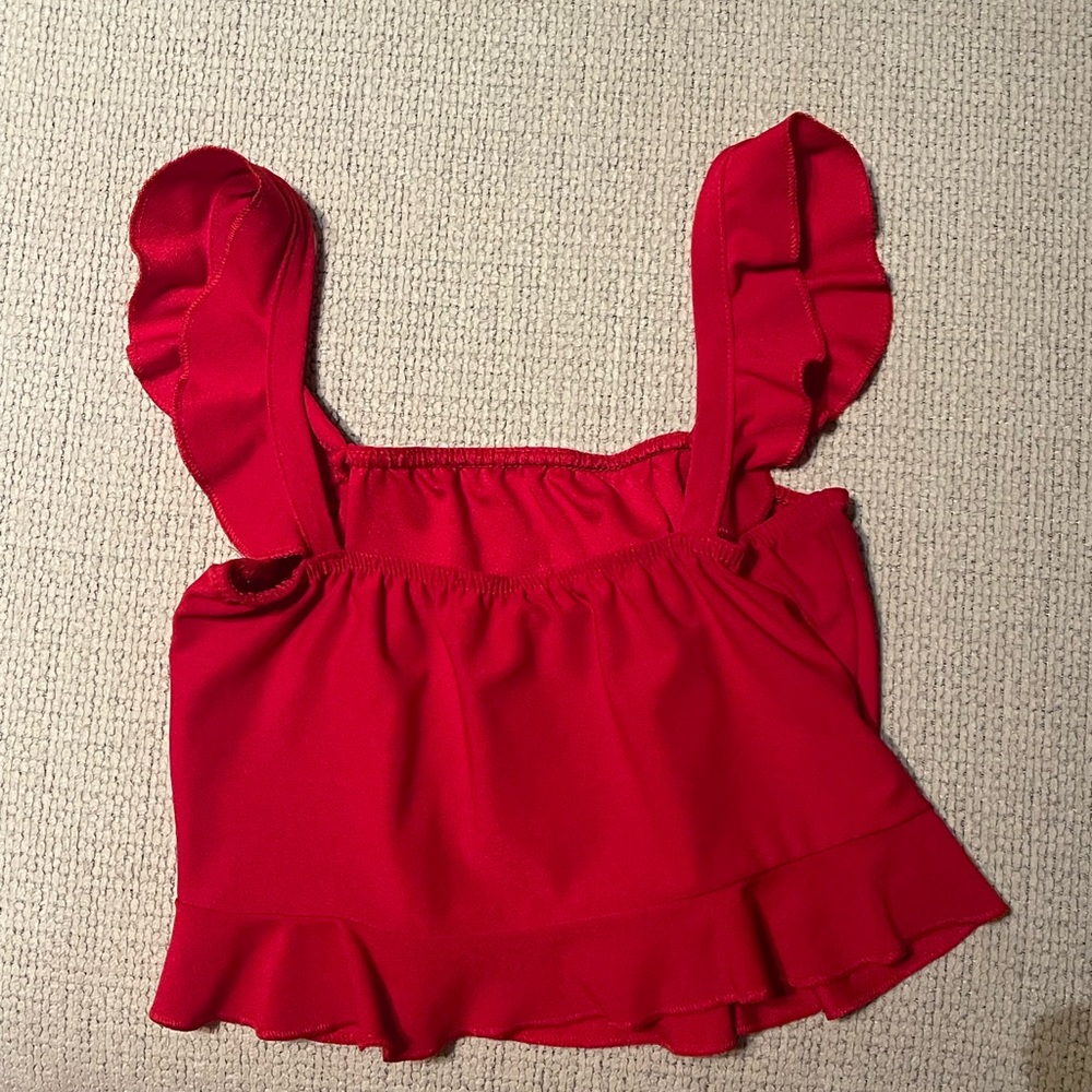 PrettyLittleThing Vibrant Red cropped Top